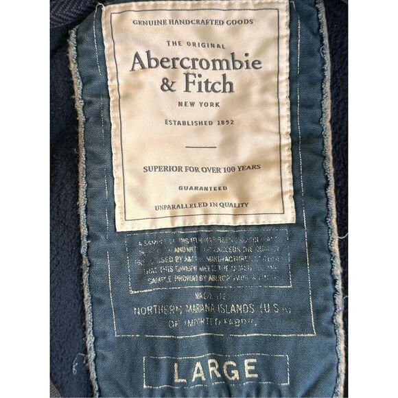 Abercrombie & Fitch Men's Navy Blue and White Distressed Full Zip Hoodie With Po - Picture 3 of 10